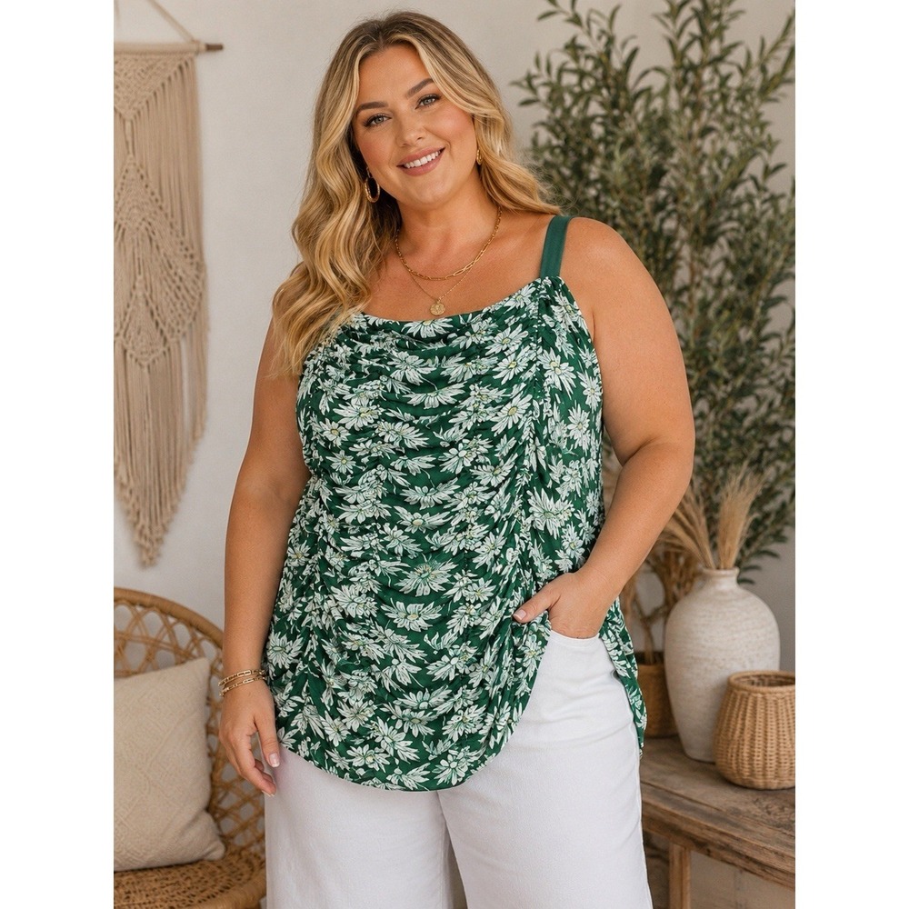 TORRID 3/3X‎ Stretch Mesh Cropped Shires Cami Top Green Floral Daisy Print -2742
